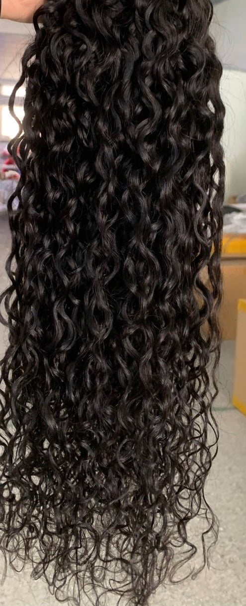 Curly 100% human hair bundle, natural black